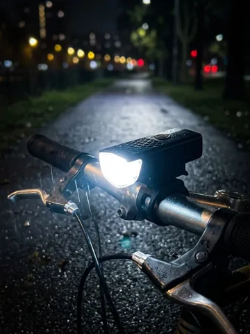 مصباح أمامي LED قابل للشحن