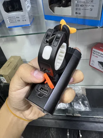 مصباح امامي احترافي Sam EOS370